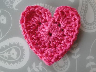 How To Crochet A Heart Purse  Crochet patterns, Crochet, Crochet designs